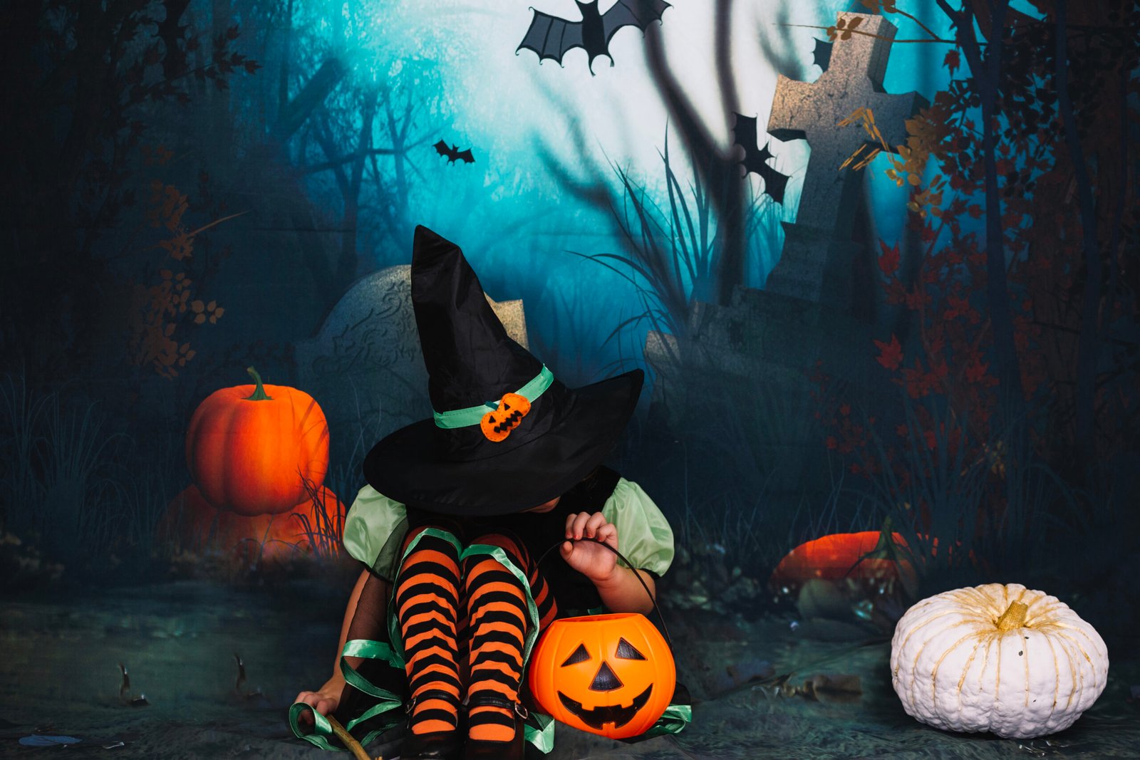 poco-bruja-cementerio-mirar-cesta