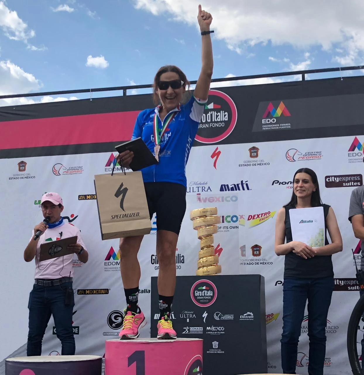 f43e77_2d84684c285846908f05f9c4594204e4~mv2